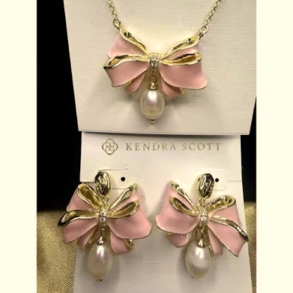 πΈKendraScottxLSF PinkBow Necklace&Earring SETw/Pearlπ«